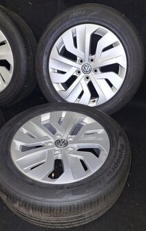 Org. velgenset velg set Ateca Karoq Tiguan 17 inch Hankook