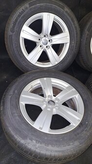 velgen set 18 inch 5x112 Q7 Touareg Macan 255 60 R18 108Y