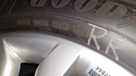 velgen set 19 inch winter Q7 Touareg E-Tron 255 55 R19 107V