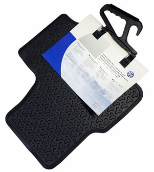 rubber vloermat mattenset mat set achter zijde VW Up 2012+