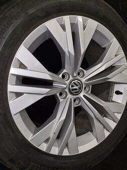 1 stuk los velg origineel VW velg 5x112 17 inch Angona 3G0601025T