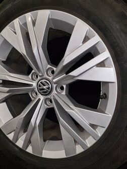 1 stuk los velg origineel VW velg 5x112 17 inch Angona 3G0601025T