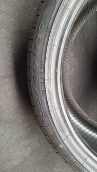 zomerband zomer band Pirelli Cinturato P7 235 40 R19 92V