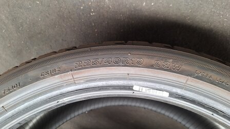 bandenset banden set Bridgestone Potenza 225 40 R19 93W