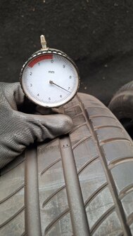 bandenset banden set Michelin 215 55 R17 94V Selfseal