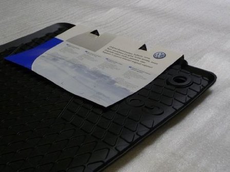 Originele rubber auto mattenset voorzijde VW Golf 5 6