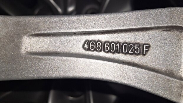 velgen set 19 inch winter Q7 Touareg E-Tron 255 55 R19 107V