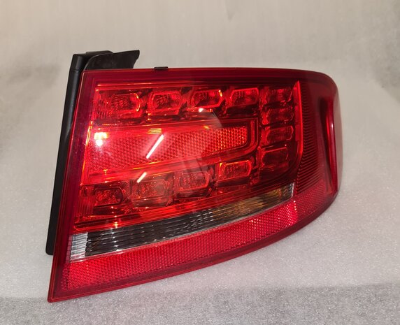 Rechts Buiten Led Achter Licht Audi A4 Sedan 8k5945096K