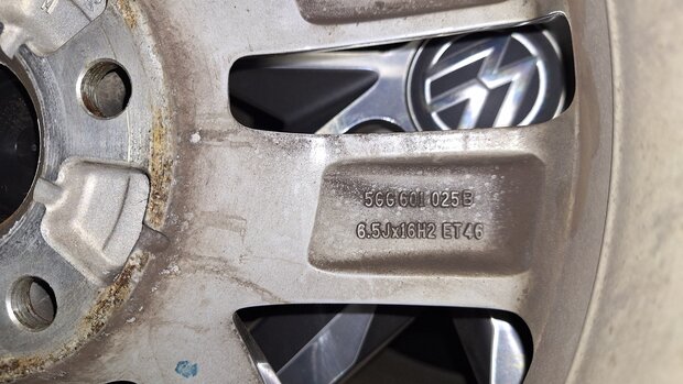 1 stuk los velg origineel VW velg 16 inch Madrid 5GG601025B