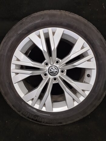 1 stuk los velg origineel VW velg 5x112 17 inch Angona 3G0601025T