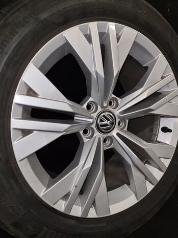 1 stuk los velg origineel VW velg 5x112 17 inch Angona 3G0601025T