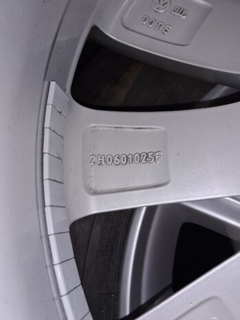 1 stuk los velg origineel VW velg 5x120 18 inch Durban 2H0601025F
