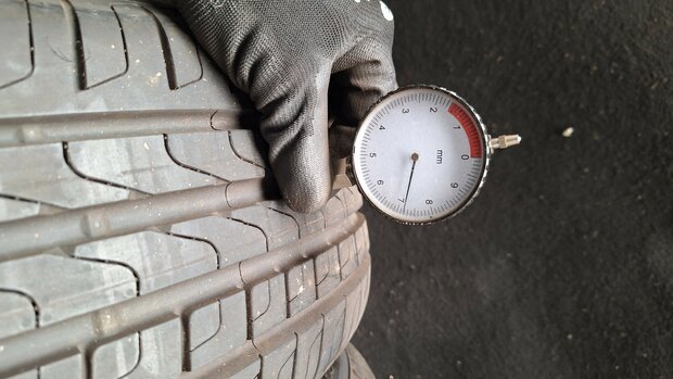 bandenset banden set Pirelli P7 17 Inch demo 7mm