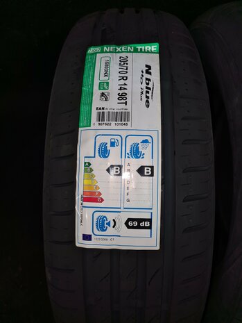 zomerband zomer band Nexen Blue 205 70 R14 89T ongebruikt
