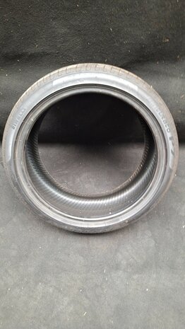 zomerband zomer band Pirelli Cinturato P7 235 40 R19 92V