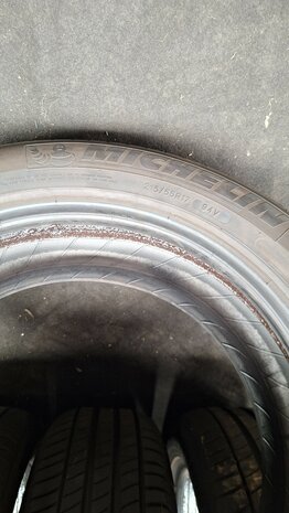 bandenset banden set Michelin 215 55 R17 94V Selfseal