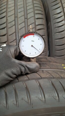 bandenset banden set Michelin 215 55 R17 94V Selfseal
