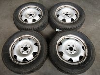 Org. Set Vw Transporter winterbanden velgen 17 inch T6 T5 Nokian