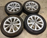 Originele velgenset set velgen 17 inch Valley 3AA601025R