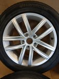 Originele velgenset velg set Hita 205 55 16 inch Golf 6 7 A3