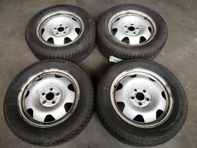 Org. Set Vw Transporter winterbanden velgen 17 inch T6 T5 Nokian