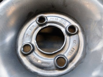 Org. Winterset winterset VW Up 165 70 R14 81T 4x100 Pirelli